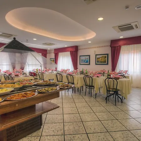 Aparthotel Zavatta - Rooms&apartments 3*